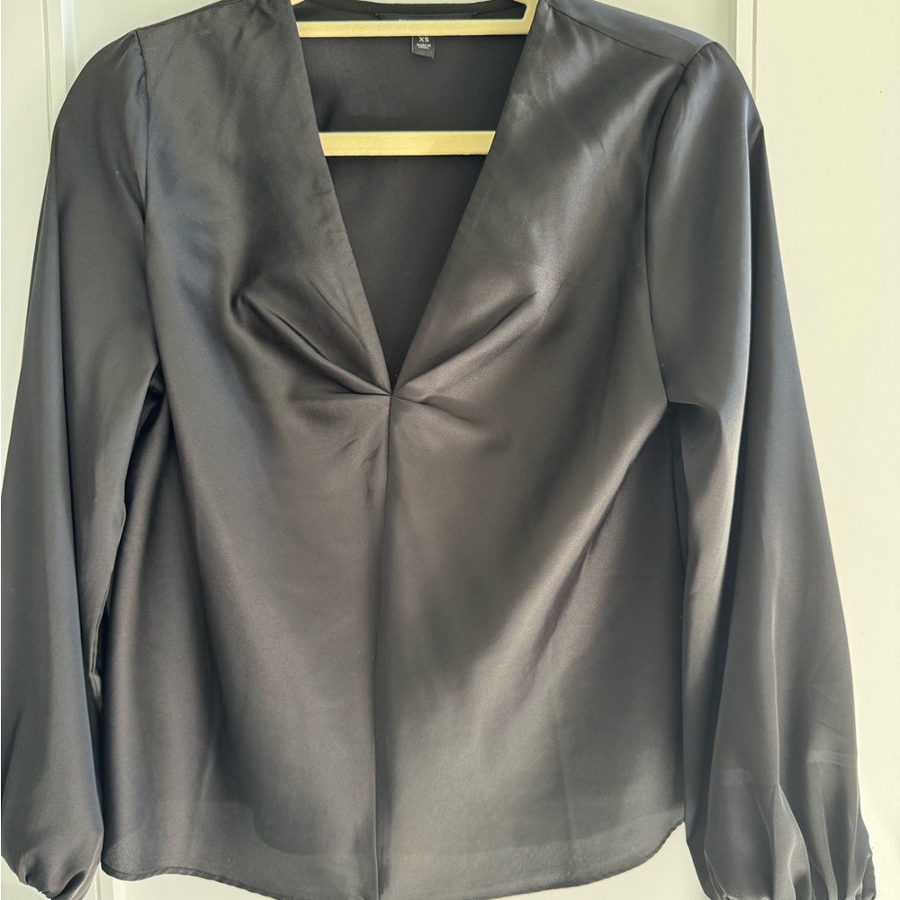 Elegant Black V-Neck Women's Top